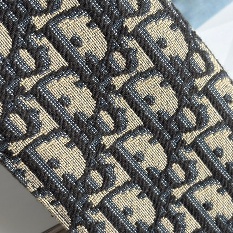 ::Christian Dior:: Oblique 緹花對開直式長夾-5