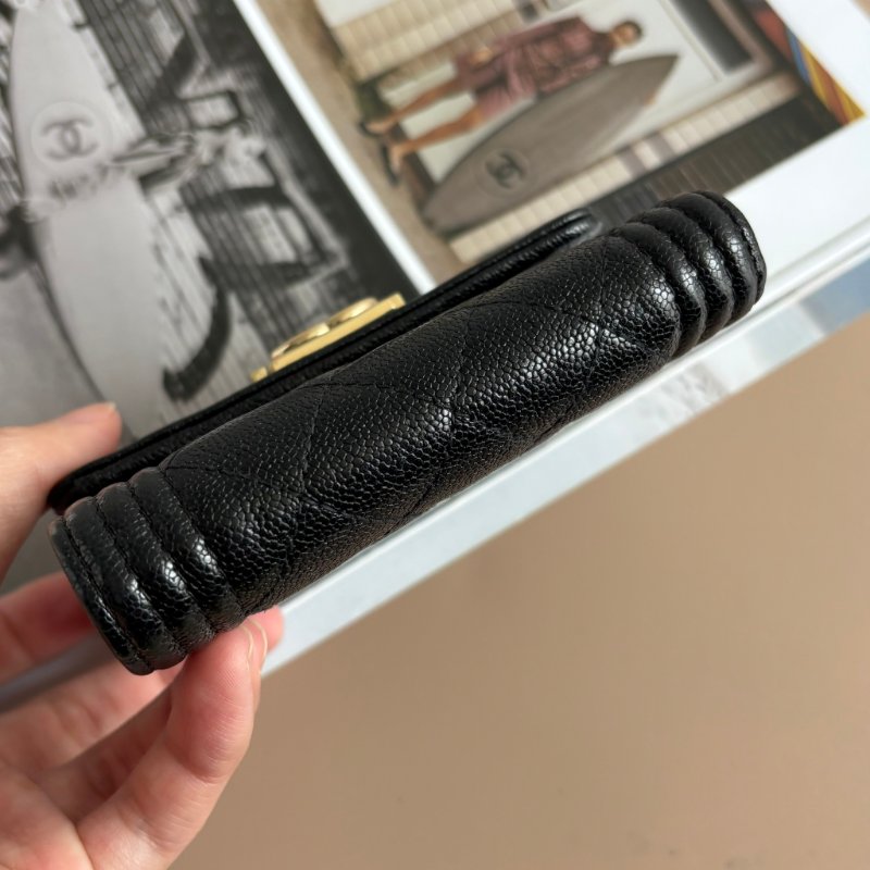 ::CHANEL:: BOY 金釦經典小型口蓋皮夾-3
