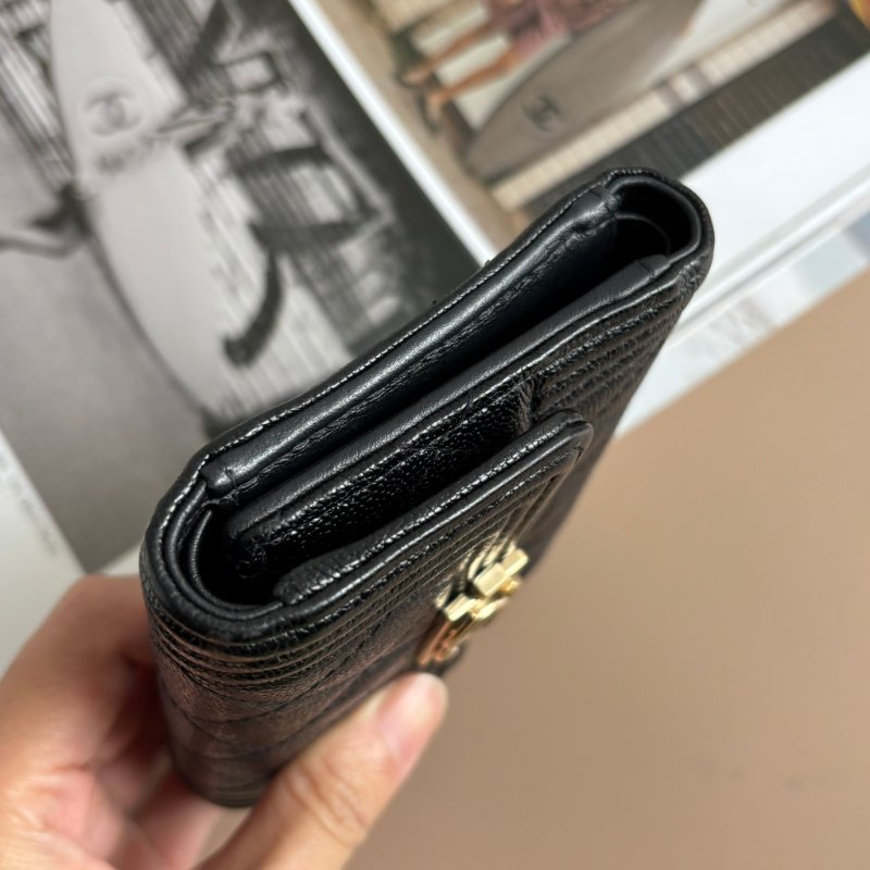 ::CHANEL:: BOY 金釦經典小型口蓋皮夾-5