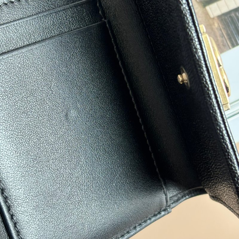 ::CHANEL:: BOY 金釦經典小型口蓋皮夾-12