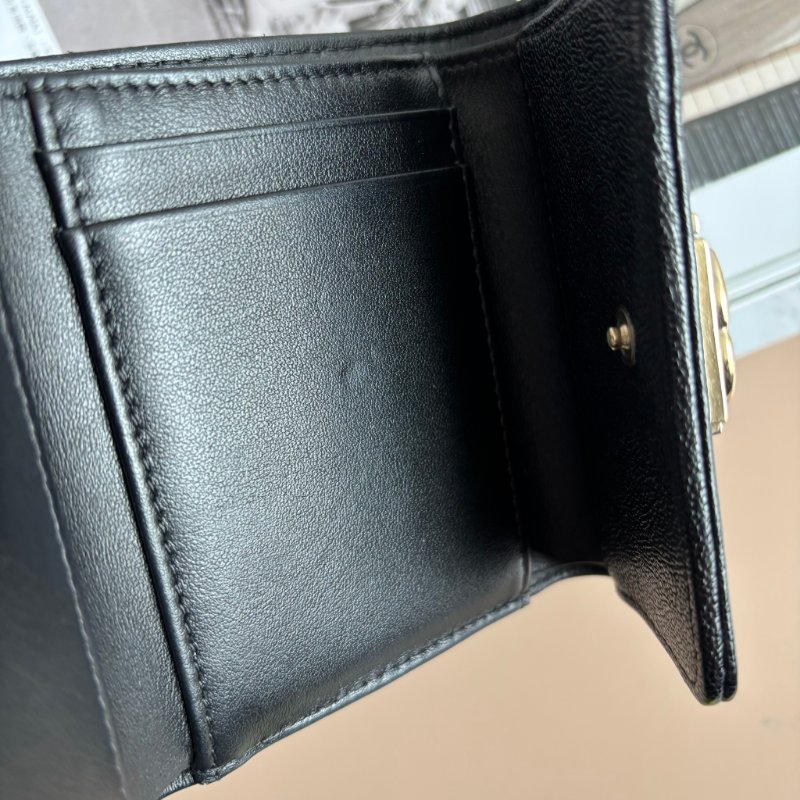 ::CHANEL:: BOY 金釦經典小型口蓋皮夾-13