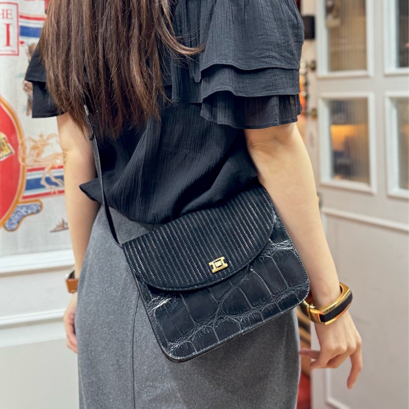 罕有 Bally 中古拼接皮革斜背包 豆腐包 黑色-2