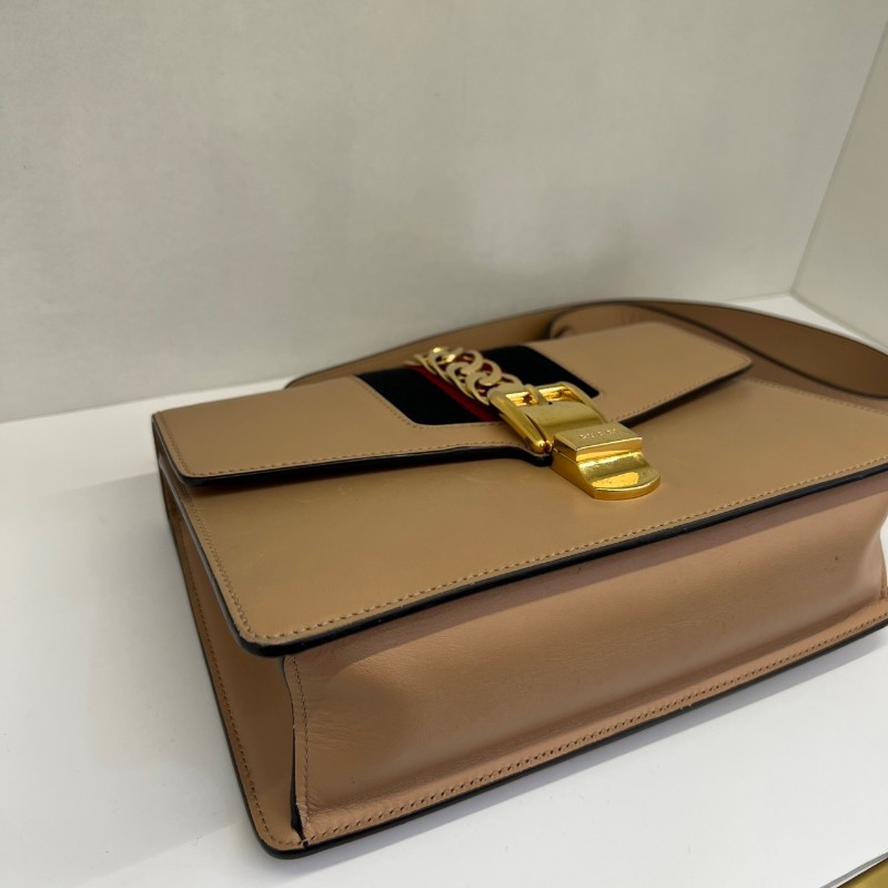 Gucci奶茶色牛皮塞爾維亞中號 肩背包 斜背包-2