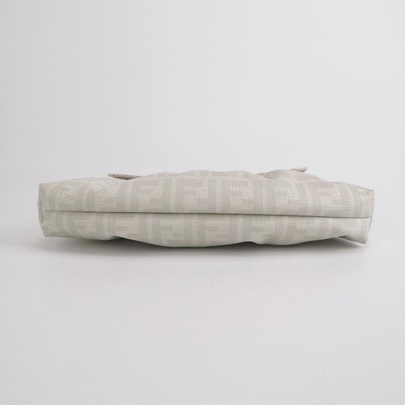 Fendi 芬迪 白色印花 帆布 餃子包 肩背包-1