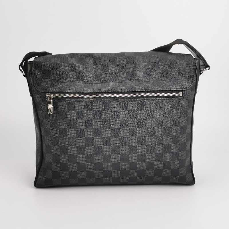 Louis Vuitton N41029 DISTRICT 黑色棋盤格肩背包 斜背包-5