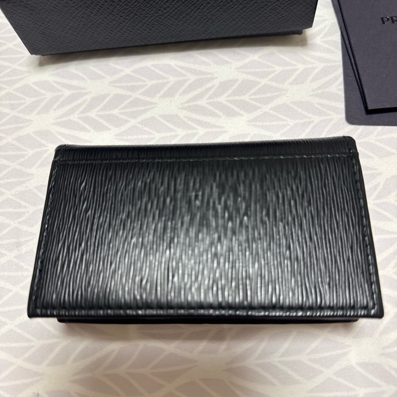 PRADA-6