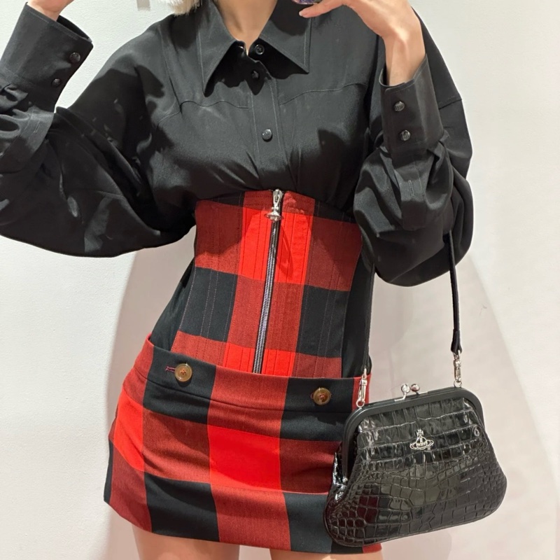 Vivienne Westwood 西太后 壓紋 手提包23*18cm-3