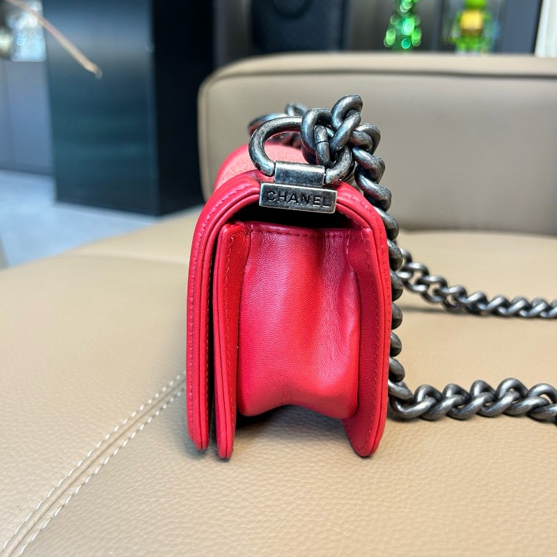CHANEL香奈兒❤️限量珍珠魚皮拼紅色羊皮復古銀mini leboy鏈條 肩背包斜背包-3
