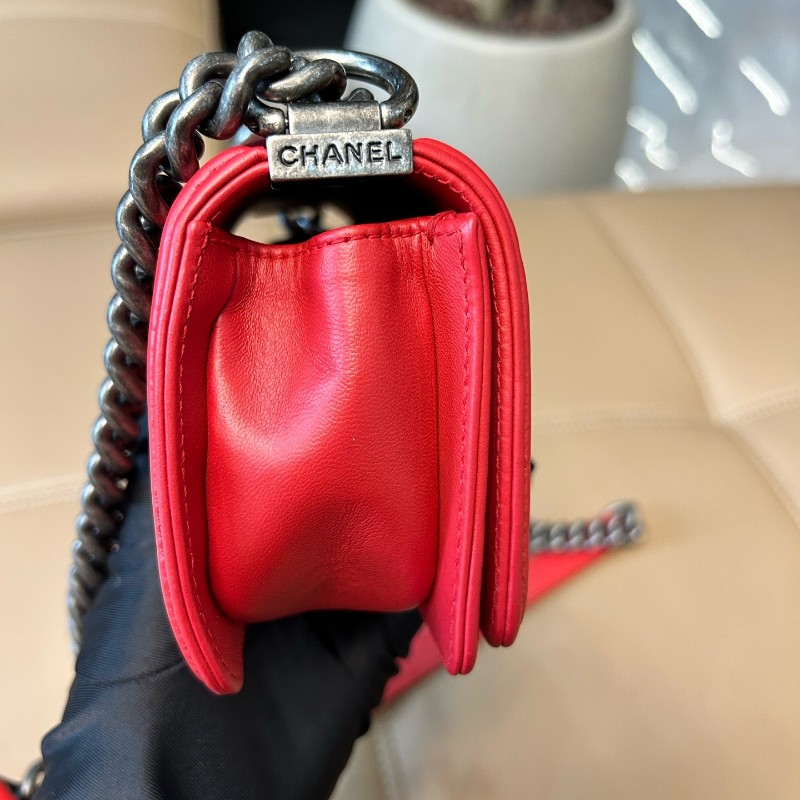 CHANEL香奈兒❤️限量珍珠魚皮拼紅色羊皮復古銀mini leboy鏈條 肩背包斜背包-10