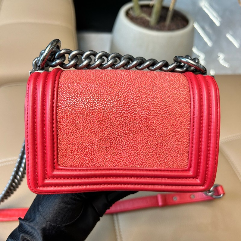 CHANEL香奈兒❤️限量珍珠魚皮拼紅色羊皮復古銀mini leboy鏈條 肩背包斜背包-11