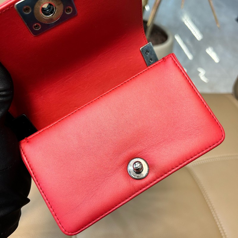 CHANEL香奈兒❤️限量珍珠魚皮拼紅色羊皮復古銀mini leboy鏈條 肩背包斜背包-15