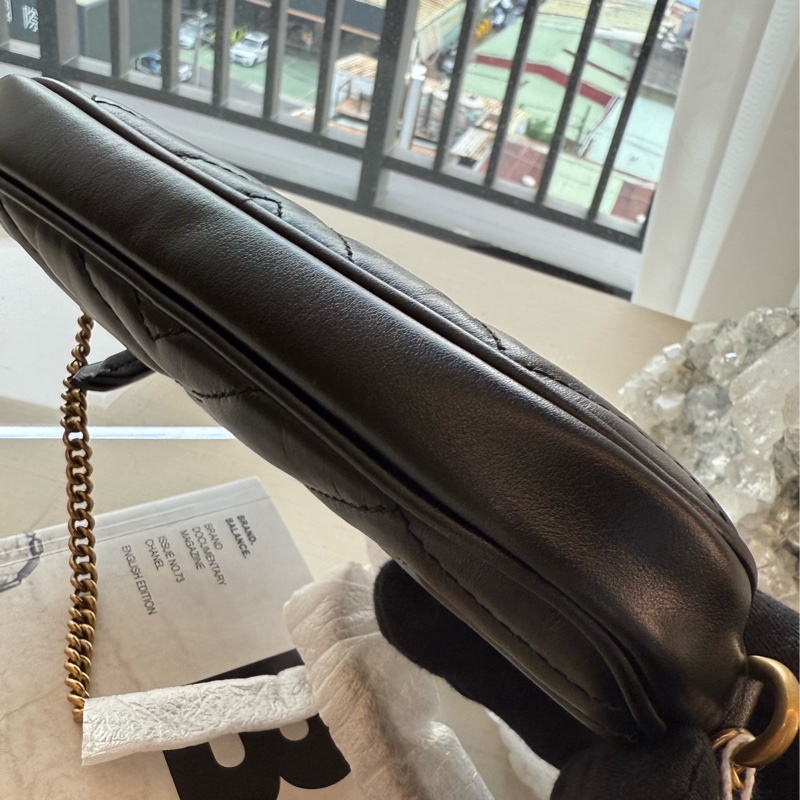 Gucci 黑色愛心拉鍊WOC-6