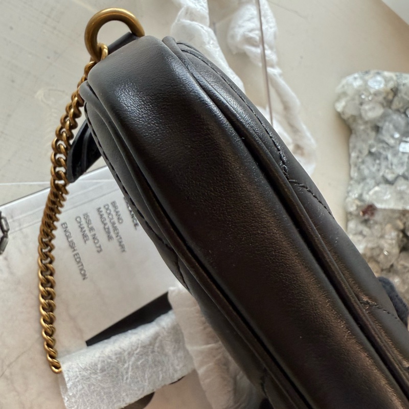 Gucci 黑色愛心拉鍊WOC-7