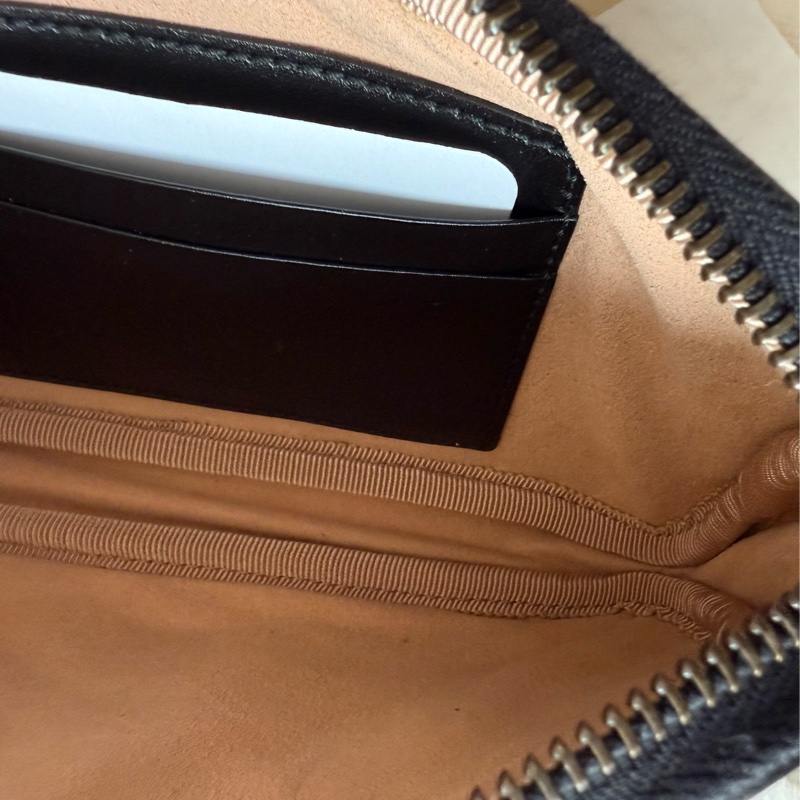 Gucci 黑色愛心拉鍊WOC-11