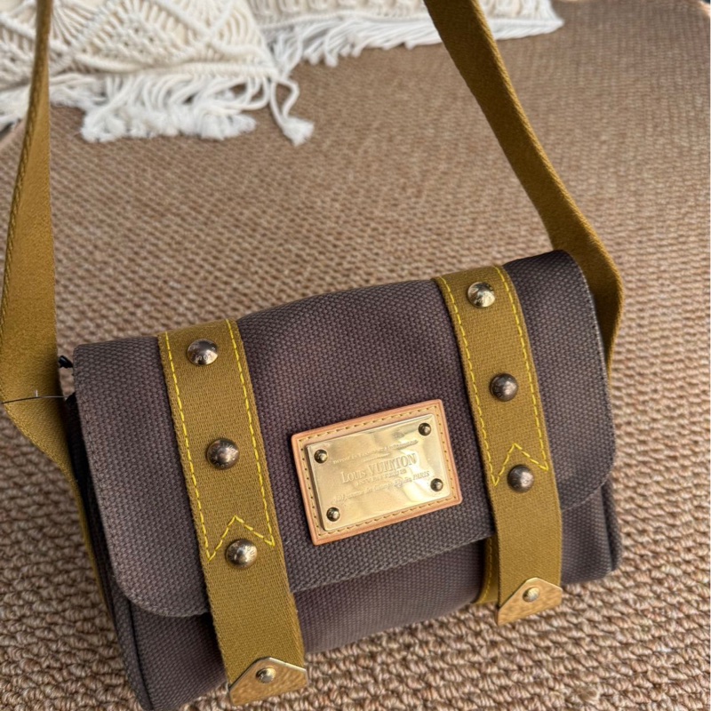 Louis Vuitton vintage  帆布郵差包 復古文藝感十足🤎-3