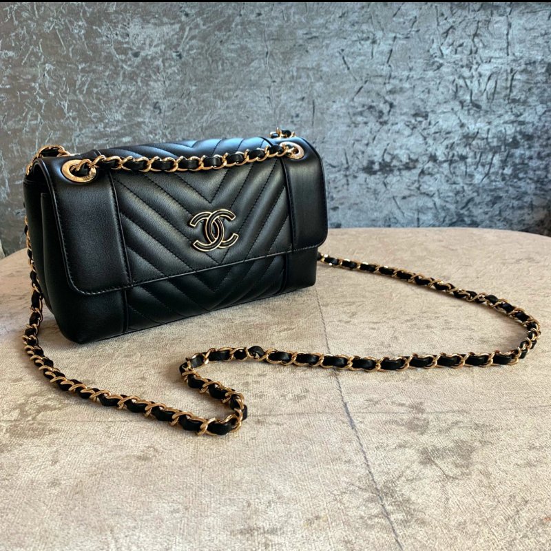 CHANEL 黑金琺瑯扣V紋cf小號肩背斜背相機包22*8*13 98新 配件盒子塵袋保卡-1