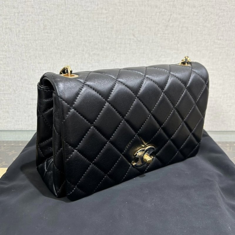 CHANEL24a黑色菱格紋琺瑯扣皮穿鏈23*14*7 全新閒置配件盒子塵袋-3