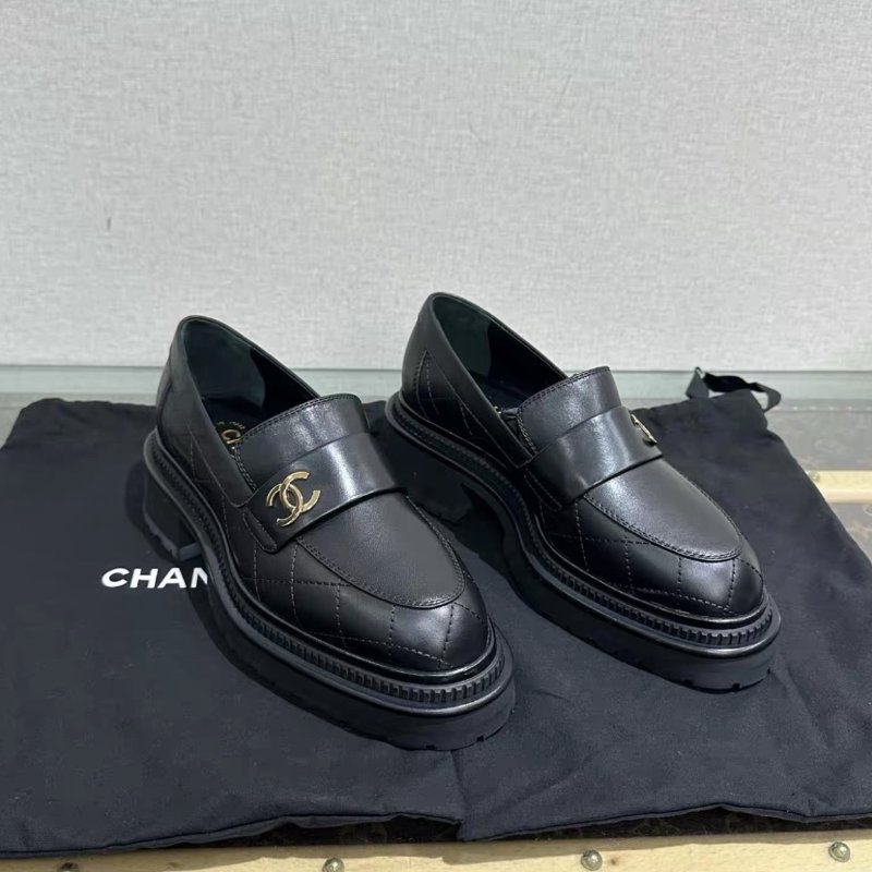 CHANEL 金扣菱格樂福鞋 35號 全新配件:盒子塵袋-1