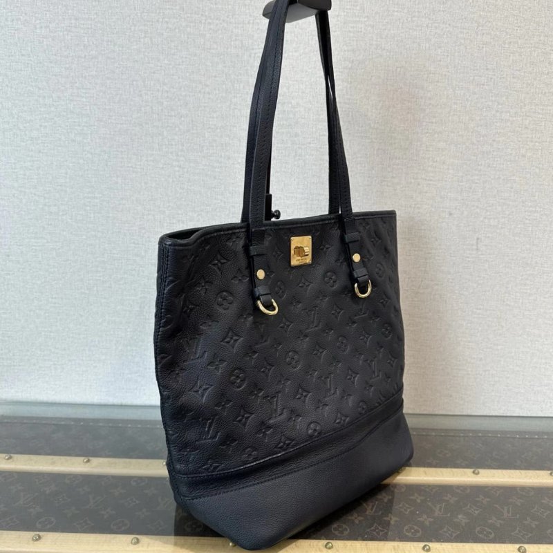 LV 黑金老花壓紋牛皮肩背托特包 27*32*14 98新 配件購證-1