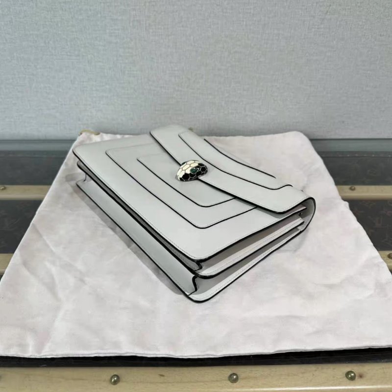 BVLGARI 奶昔白中號蛇頭鏈條包27*18*5 98新配件塵袋盒子-2