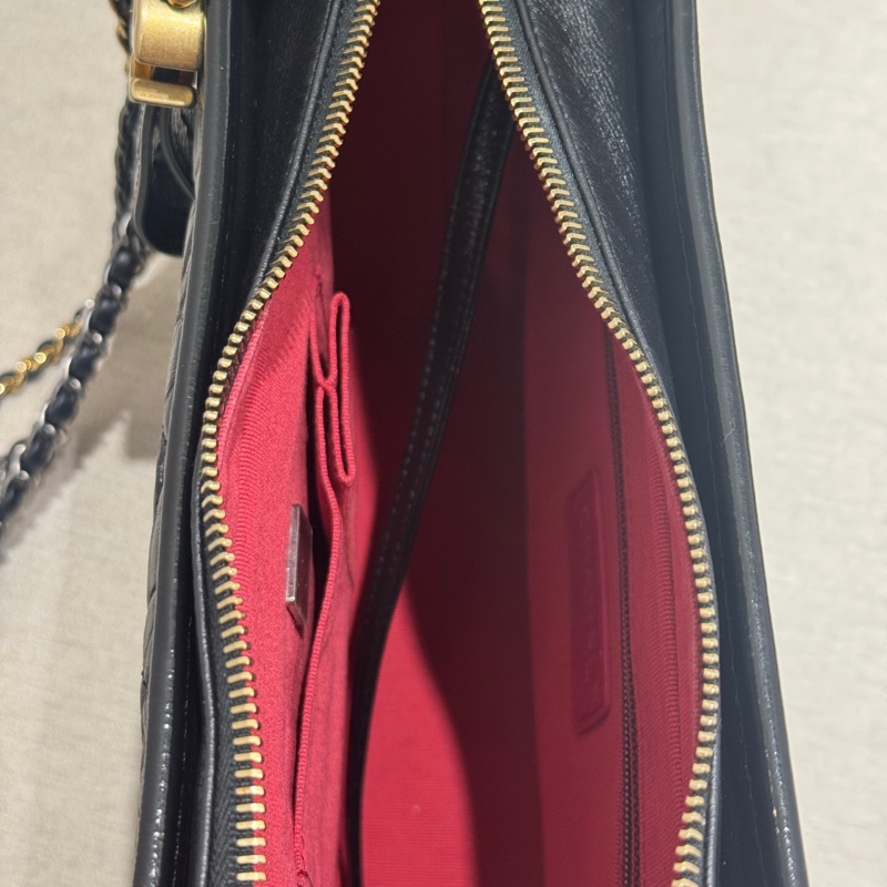 CHANEL黑色流浪包新中號-9