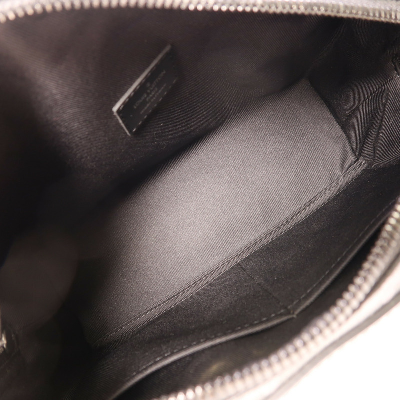 LOUIS VUITTON Monogram Eclipse Soft Trunk肩背袋-4