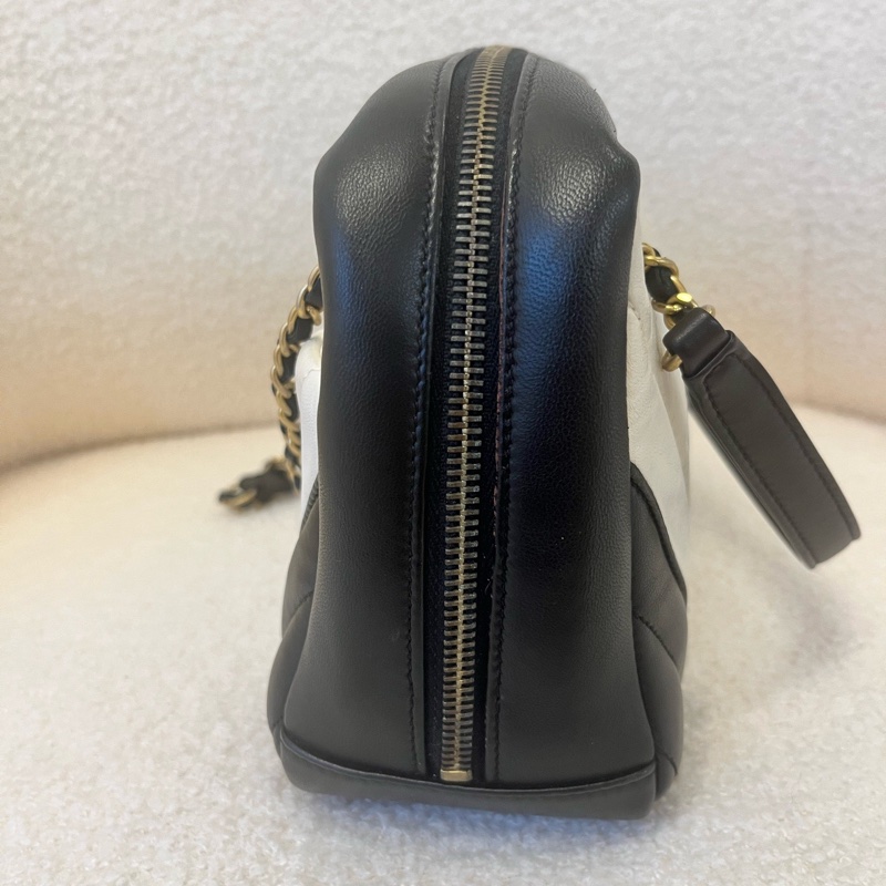 香奈儿Chanel V纹相机包 黑白配色特別美-3