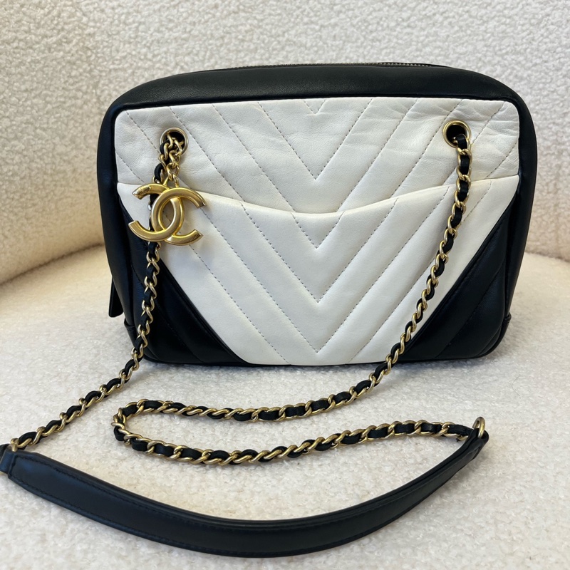 香奈儿Chanel V纹相机包 黑白配色特別美-15