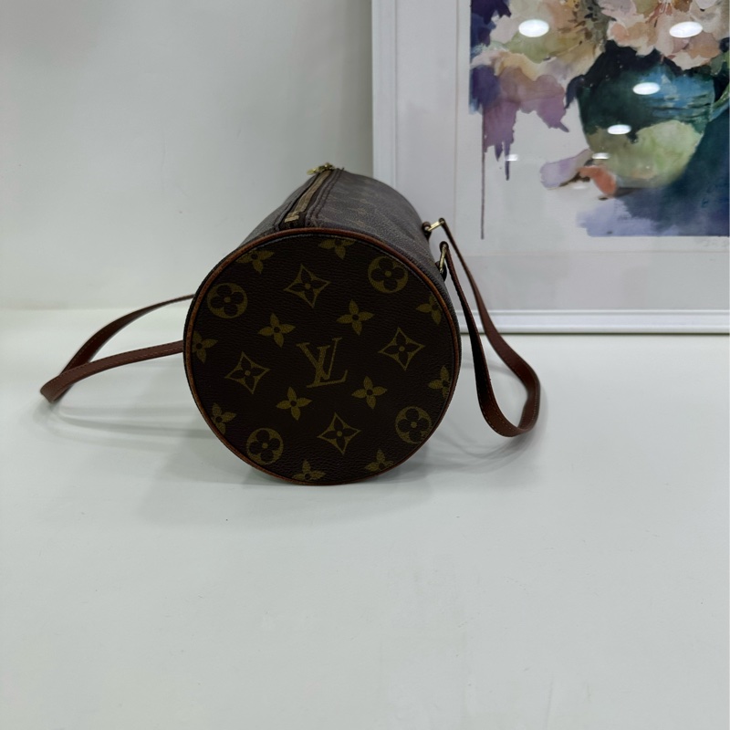 LV老花巴比龍圓筒包手拿包，經典老花配紅色皮質飾邊，尺寸26*13cm 原始成色無破無裂-2