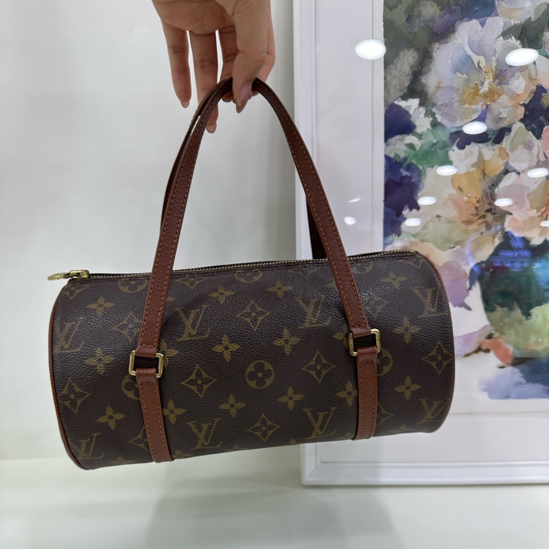 LV老花巴比龍圓筒包手拿包，經典老花配紅色皮質飾邊，尺寸26*13cm 原始成色無破無裂-5