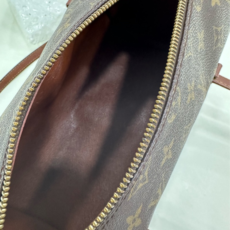 LV老花巴比龍圓筒包手拿包，經典老花配紅色皮質飾邊，尺寸26*13cm 原始成色無破無裂-7