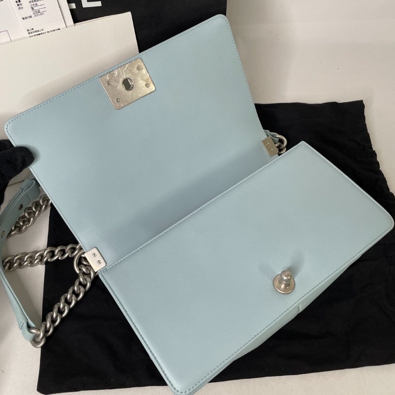 CHANEL 菱格紋光滑牛BOY 25-6