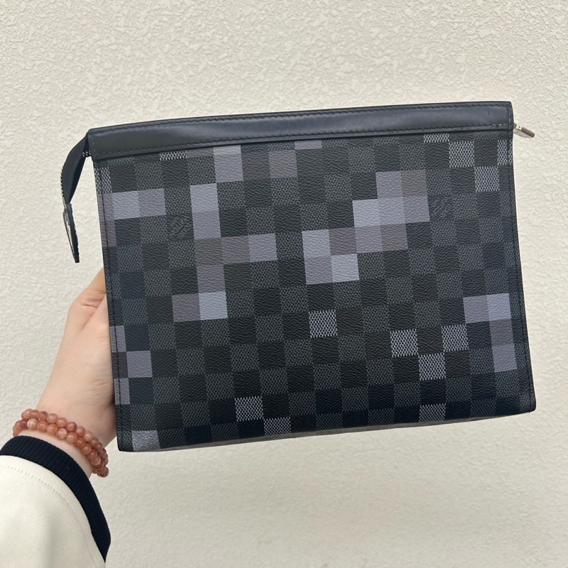 LV 黑灰色馬賽克復古棋盤格手拿包-2