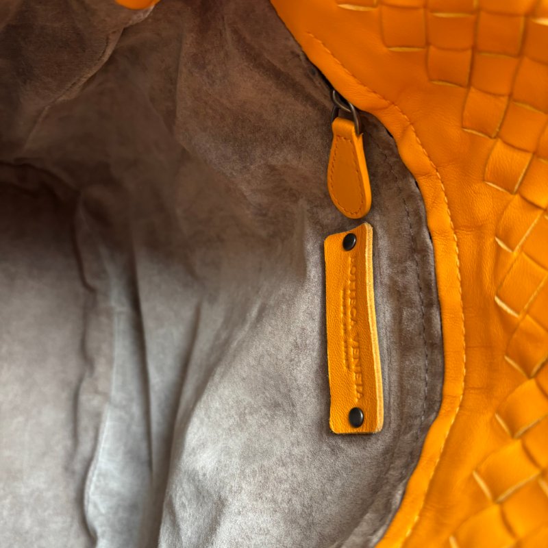 ::Bottega Veneta:: BV 編織橘黃色手提包 肩背包 水桶包-16