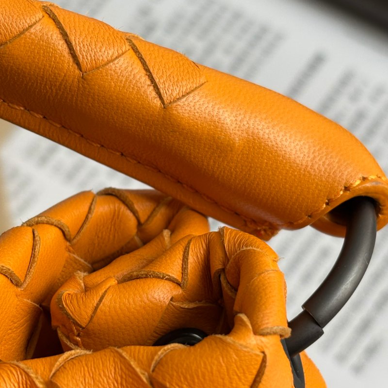 ::Bottega Veneta:: BV 編織橘黃色手提包 肩背包 水桶包-23