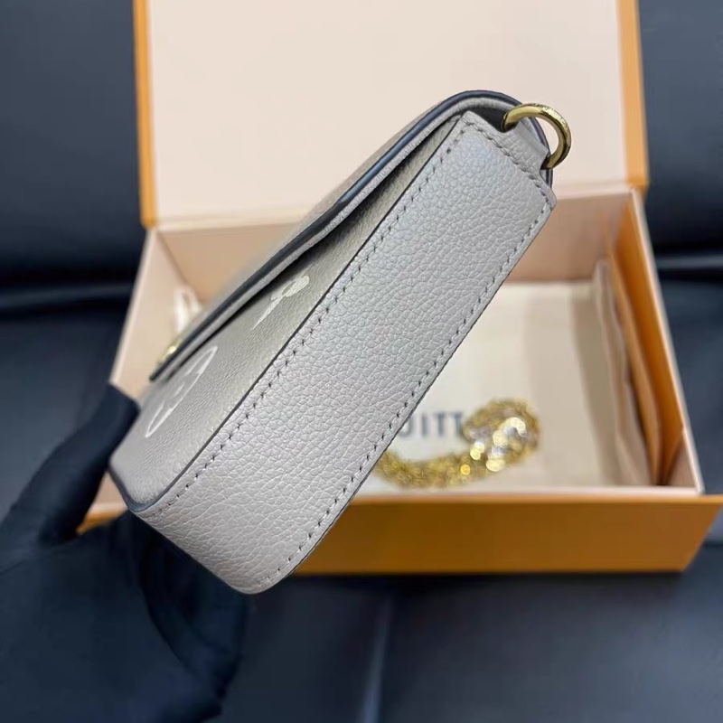 新款芯片款！近全新品 Louis Vuitton 三合一 大象灰 鏈條包-4