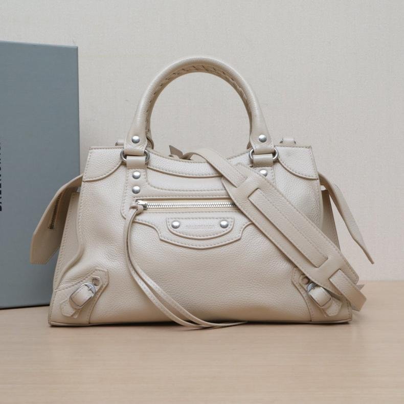 NEO CLASSIC 手提機車包 33cm 米白色 皮革C-0