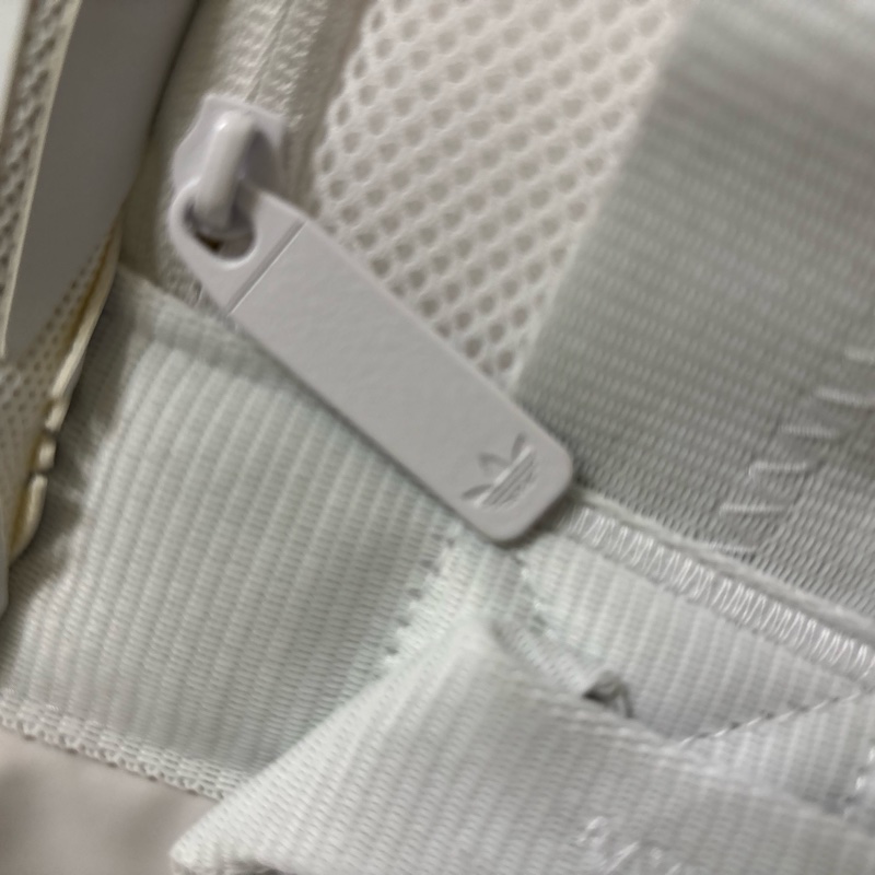 adidas x三宅ㄧ生 白色後背包/運動背包-13