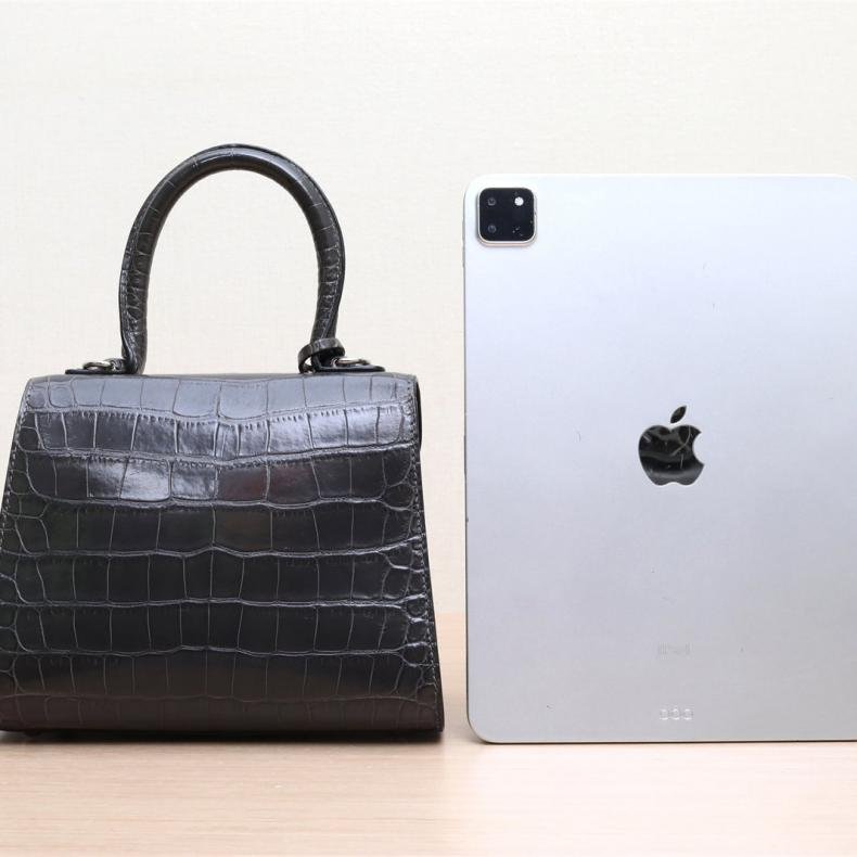 Glossy Mini 20 深灰 鱷魚皮 銀扣-1