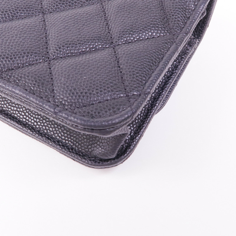 CHANEL 牛皮皮革WOC Wallet On Chain金扣鏈帶肩背袋-11