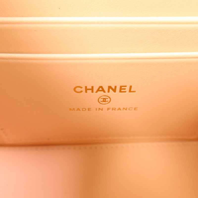 CHANEL 牛皮皮革Vanity Case金扣鏈帶肩背袋-6