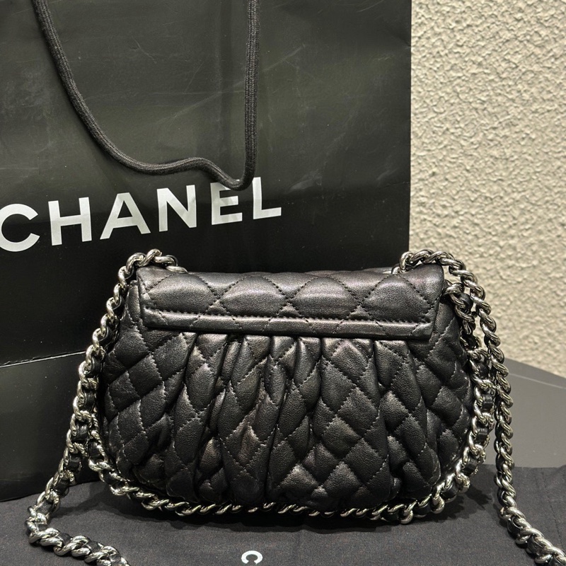 Chanel 黑銀鏈條滾邊小豬包 有卡15開 雙鏈條可以調節多種背法-6