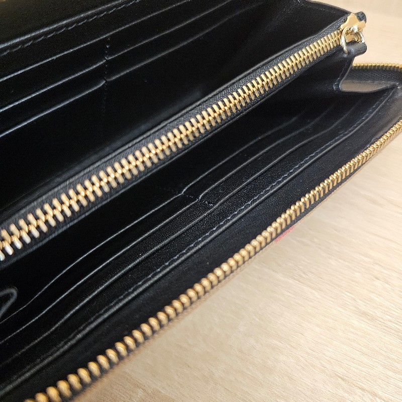 [絕版品出清🫢] Burberry經典格紋黑牛皮拉鏈長夾-16