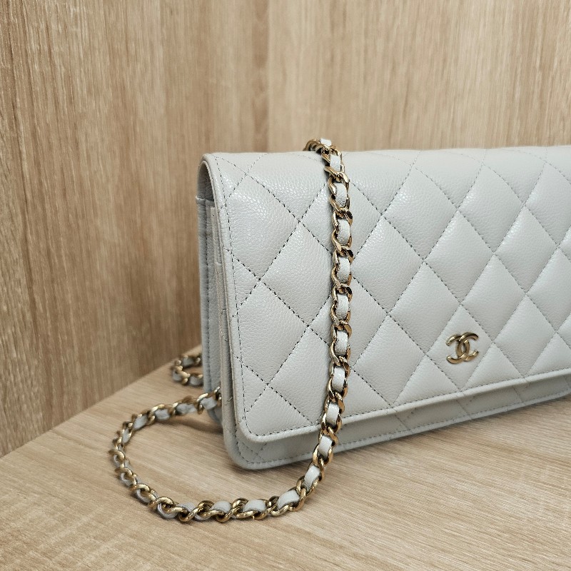 [出清回饋❣️] Chanel香奈兒 淺灰荔枝皮淡金釦斜背WOC-2