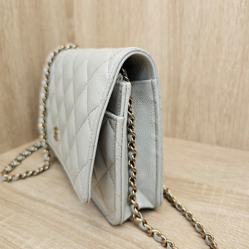 [出清回饋❣️] Chanel香奈兒 淺灰荔枝皮淡金釦斜背WOC-3