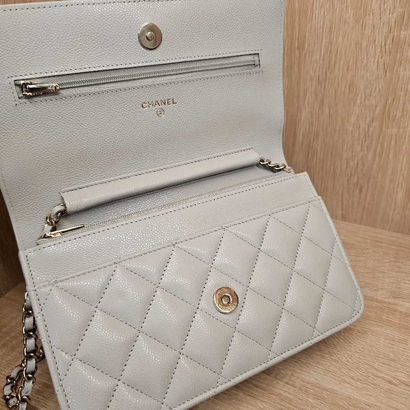 [出清回饋❣️] Chanel香奈兒 淺灰荔枝皮淡金釦斜背WOC-9