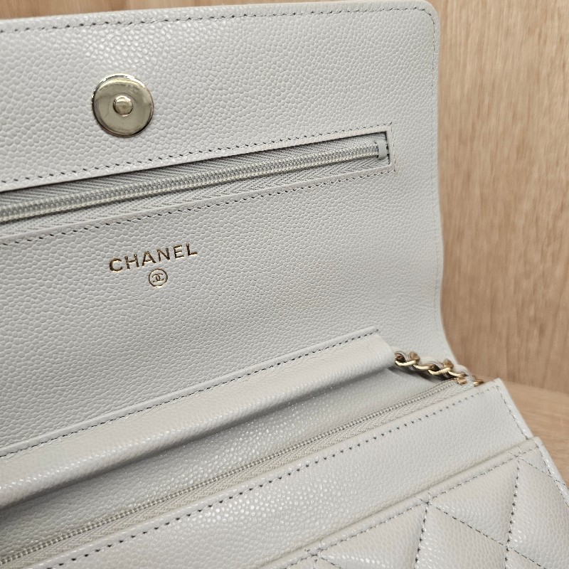 [出清回饋❣️] Chanel香奈兒 淺灰荔枝皮淡金釦斜背WOC-10
