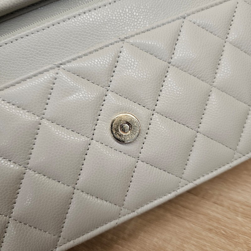 [出清回饋❣️] Chanel香奈兒 淺灰荔枝皮淡金釦斜背WOC-16
