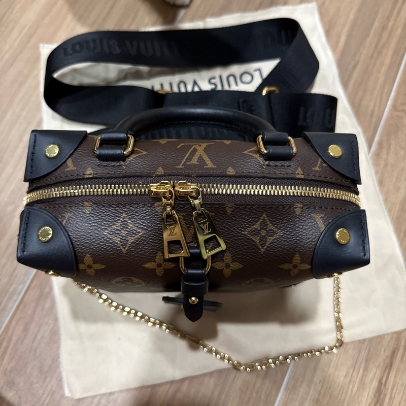 LV軟盒子便當盒M45571-5