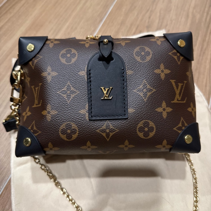 LV軟盒子便當盒M45571-6